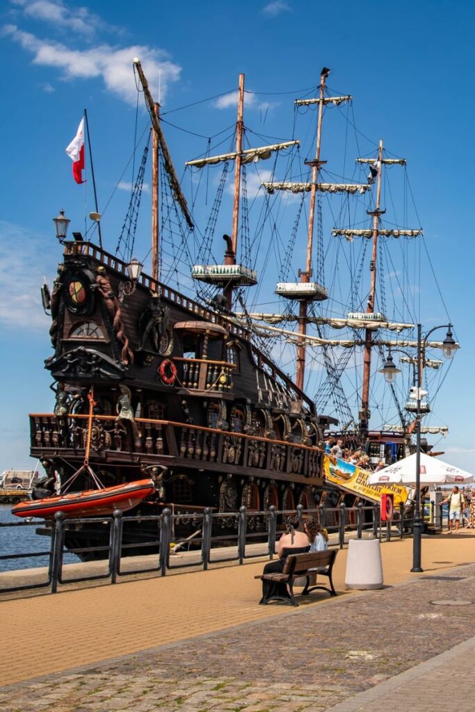 galeon piracki w Ustce